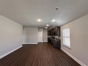 6401 Graceland Dr in Greenville, TX - Building Photo - Building Photo