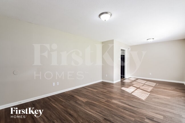 5120 Hudgins Rd in Memphis, TN - Foto de edificio - Building Photo