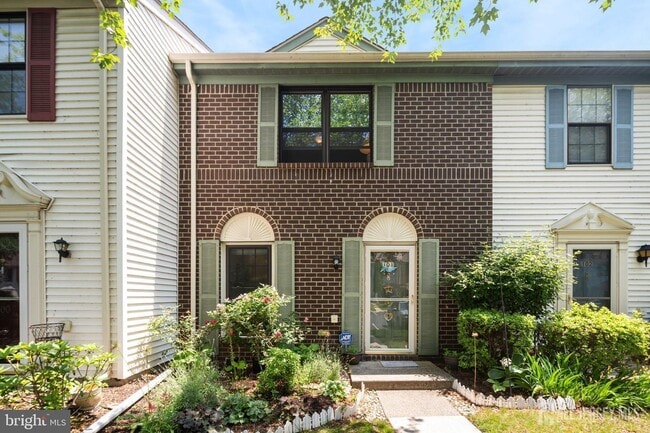 property at 101 Pear Tree Ln