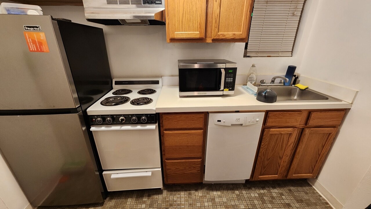 48 Washington St, Unit 112 in Malden, MA - Foto de edificio