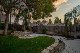 1739 McKelvy Ave in Clovis, CA - Building Photo - Building Photo