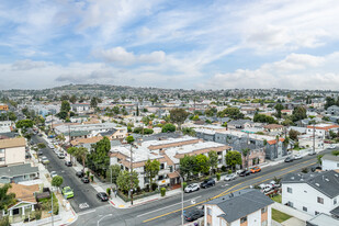 1711 E 10th St in Long Beach, CA - Foto de edificio - Building Photo