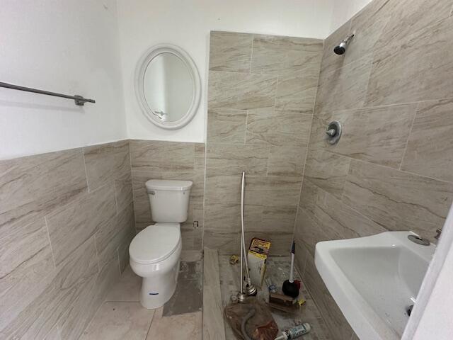 5826 Bermuda Cir E in West Palm Beach, FL - Foto de edificio - Building Photo