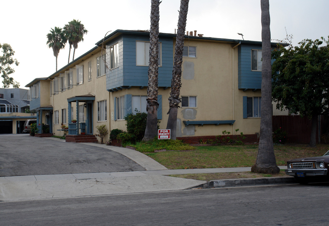 Austin Property in Inglewood, CA - Building Photo