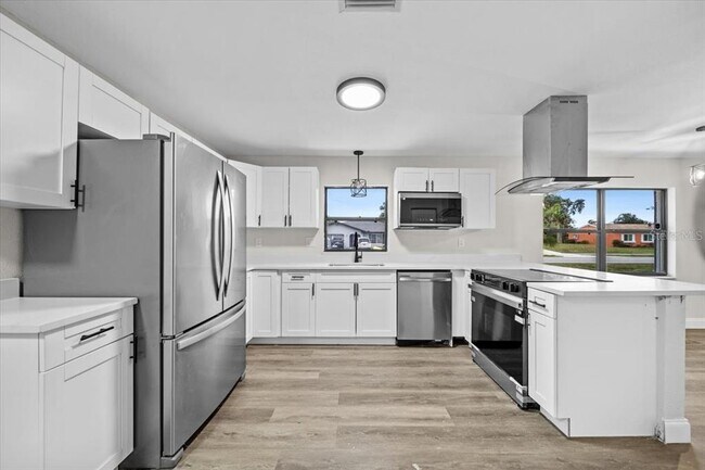 21224 Quesada Ave in Port Charlotte, FL - Building Photo - Building Photo