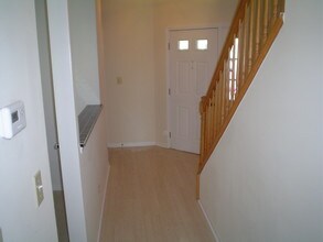 226 Grandview Ct in Algonquin, IL - Building Photo - Building Photo