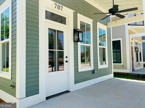707 Jefferson St in Lagrange, GA - Building Photo - Building Photo