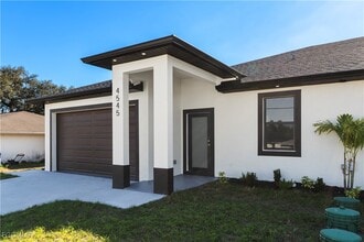 4649-4651 24th St SW in Lehigh Acres, FL - Building Photo - Building Photo