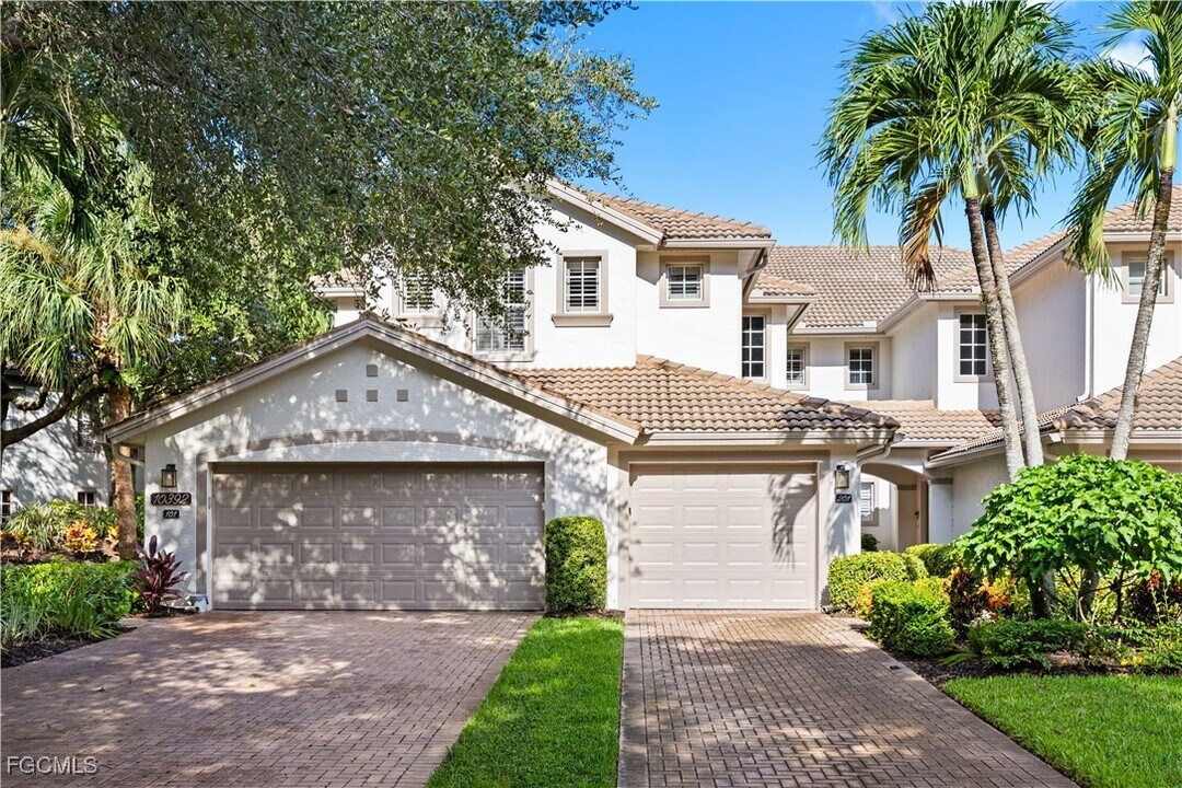 10392 Autumn Breeze Dr in Bonita Springs, FL - Building Photo