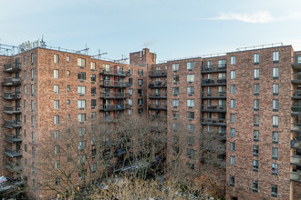 The Tower Club in Tuckahoe, NY - Building Photo - Building Photo