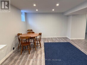 27 Wetherburn Dr in Whitby, ON - Building Photo - Building Photo