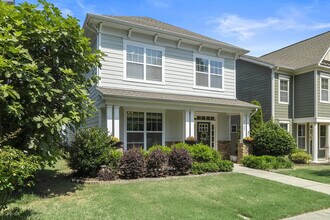Room in House on Double Oaks Rd in Charlotte, NC - Building Photo - Building Photo