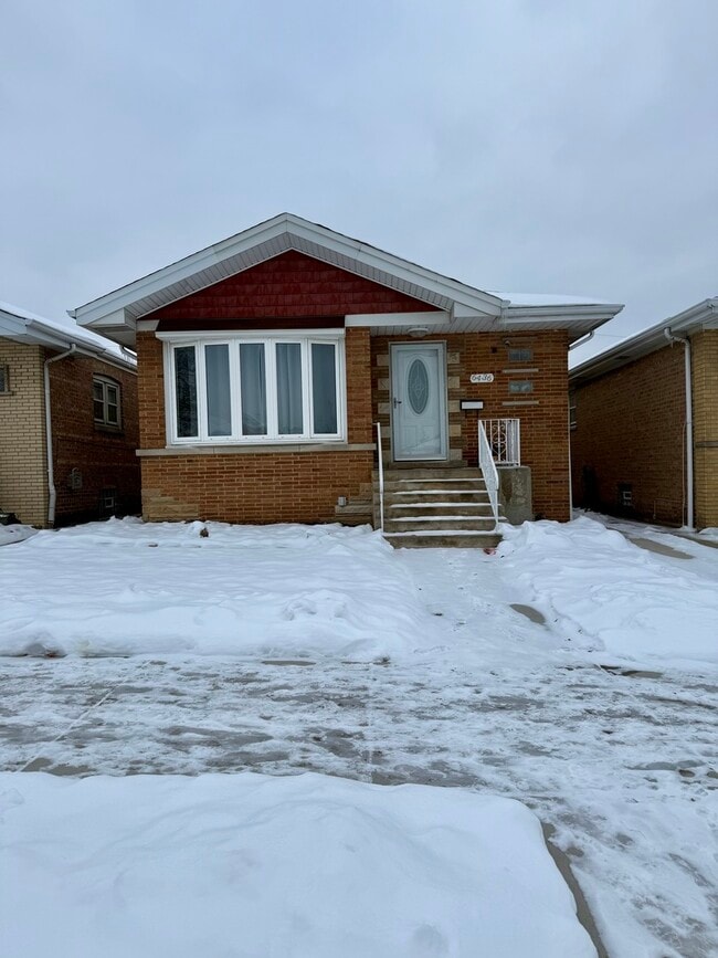 property at 6436 S Lamon Ave