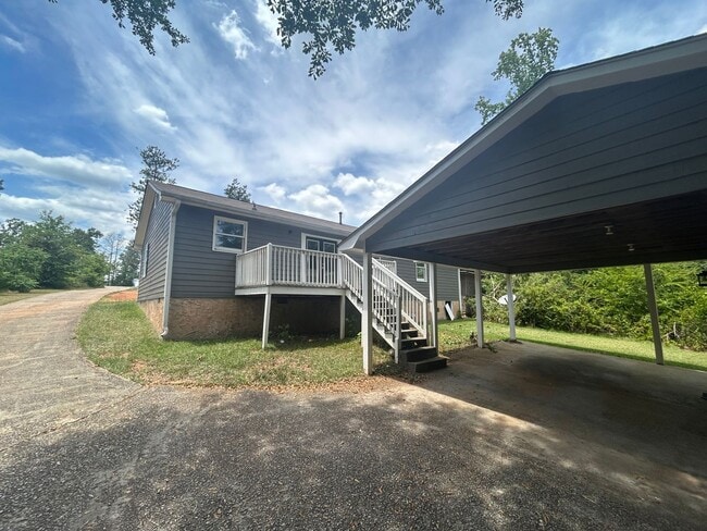 168 Old Corinth Rd in Newnan, GA - Building Photo - Building Photo