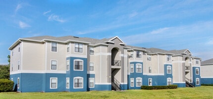 Pinnacle Cove in Orlando, FL - Building Photo - Building Photo