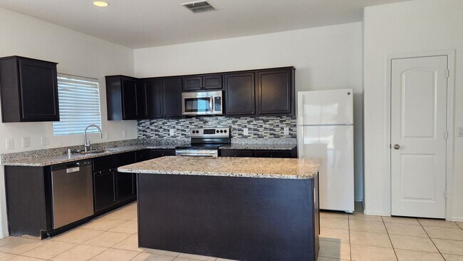 41932 W Manderas Ln in Maricopa, AZ - Building Photo - Building Photo
