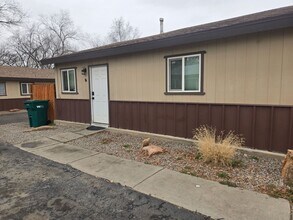 715 S Laguna Ave in Farmington, NM - Building Photo - Building Photo