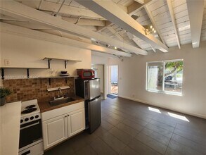 315 Walnut St in Hollywood, FL - Building Photo - Building Photo