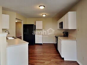 1361 Redwood Dr in Greenfield, IN - Building Photo - Building Photo