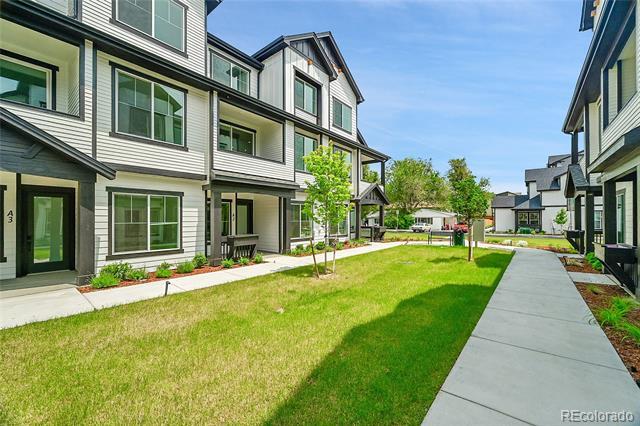 8530 W 52nd Ave in Arvada, CO - Foto de edificio - Building Photo