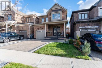 11 Cyclone Trail in Brampton, ON - Building Photo - Building Photo