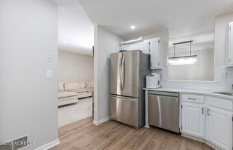 41 Heron Ct in Englishtown, NJ - Building Photo - Building Photo