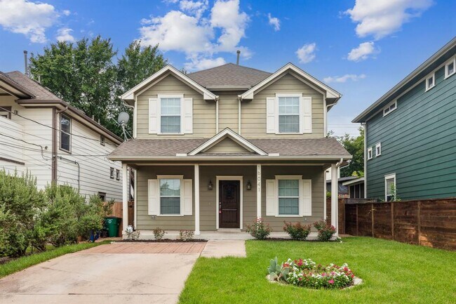 property at 1604 Maple Ave