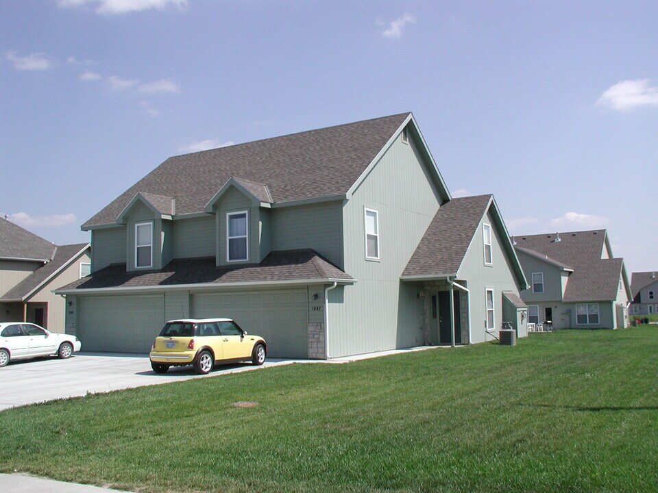 1014 Augusta Ln in Ottawa, KS - Building Photo