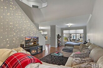 750 Dillon Ct in Grayslake, IL - Building Photo - Building Photo