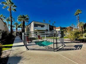 45296 Panorama Dr, Unit B4 #2 in Palm Desert, CA - Building Photo - Building Photo
