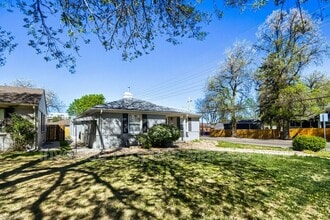 785 Elm St in Denver, CO - Building Photo - Building Photo