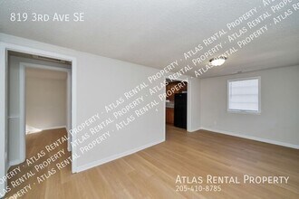 819 3rd Ave SE in Decatur, AL - Building Photo - Building Photo