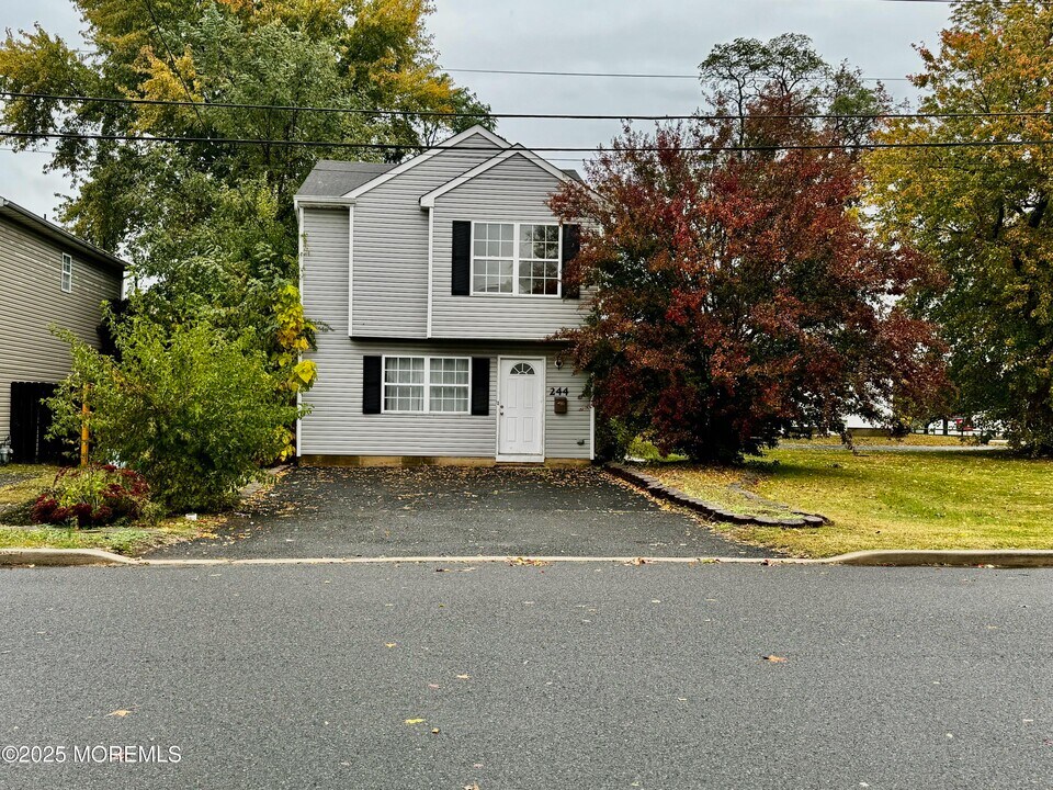 244 Raritan St in Keyport, NJ - Building Photo