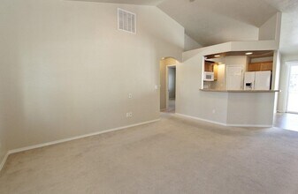 2525 N Blue Blossom Way in Kuna, ID - Building Photo - Building Photo