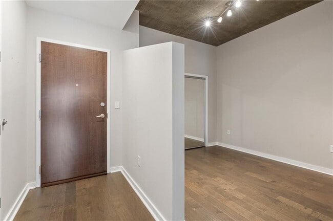 855 Peachtree St NE in Atlanta, GA - Foto de edificio - Building Photo