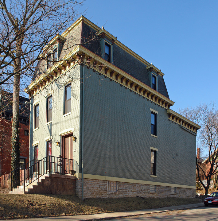 2543 Moorman Ave in Cincinnati, OH - Building Photo