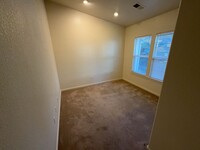 4950 Hidden Meadows Ln in Eureka, CA - Building Photo - Building Photo