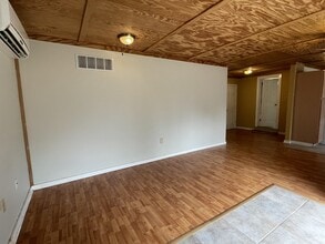 598 Wakefield Dr in Colonial Beach, VA - Building Photo - Building Photo