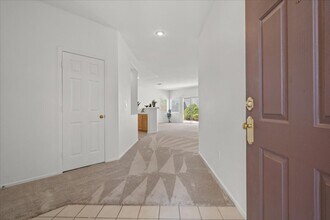 3213 Carbondale St in Las Vegas, NV - Building Photo - Building Photo