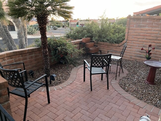 1644 Vía Mirasol in Green Valley, AZ - Building Photo - Building Photo