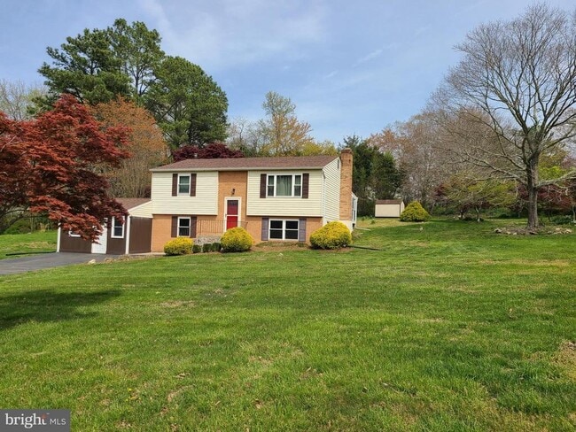 property at 4801 Regal Ln