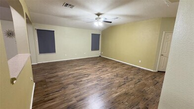 700 Sweet Leaf Ln in Pflugerville, TX - Building Photo - Building Photo