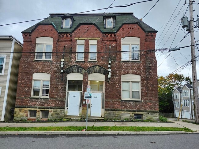property at 242-242 Duke St