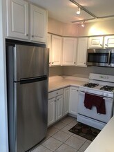 6969 N Ashland Blvd in Chicago, IL - Building Photo - Building Photo