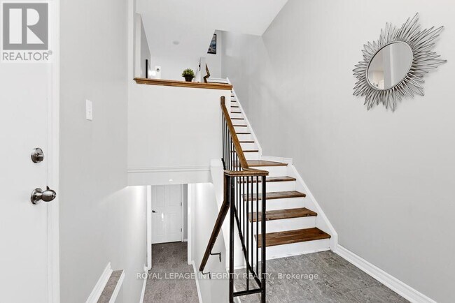 498 Sandhamn Private in Ottawa, ON - Building Photo - Building Photo