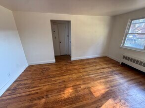 26A Carolyn Ter in Roselle, NJ - Building Photo - Building Photo