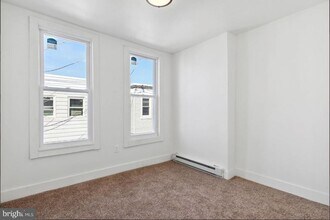 6133 Reedland St in Philadelphia, PA - Building Photo - Building Photo