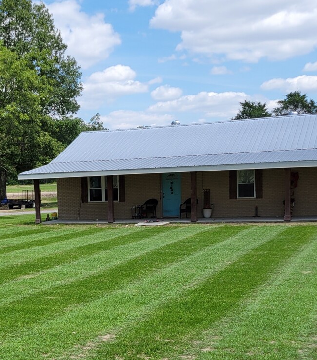 property at 868 steiner rd