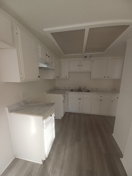 4108 W Ave L in Lancaster, CA - Building Photo