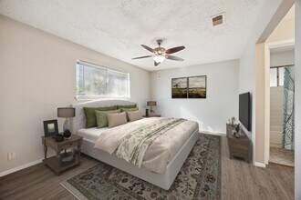 7323 Wovenwood Ln in Houston, TX - Building Photo - Building Photo